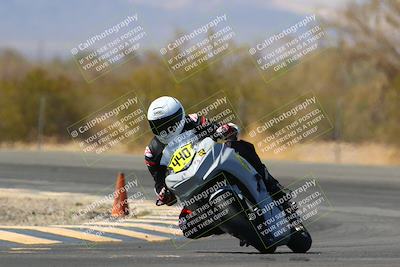 media/Apr-17-2022-CVMA (Sun) [[f474cfa795]]/Race 14 500 Supersport-350 Supersport (Holeshot)/